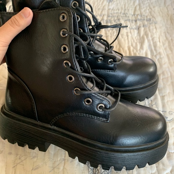 NWOT Black Combat Boots - Picture 7 of 8
